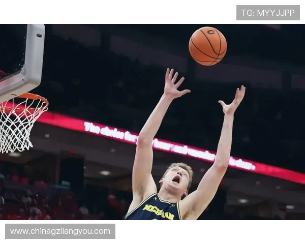 弗拉格解析持球策略助力后卫减压应对全场紧逼挑战